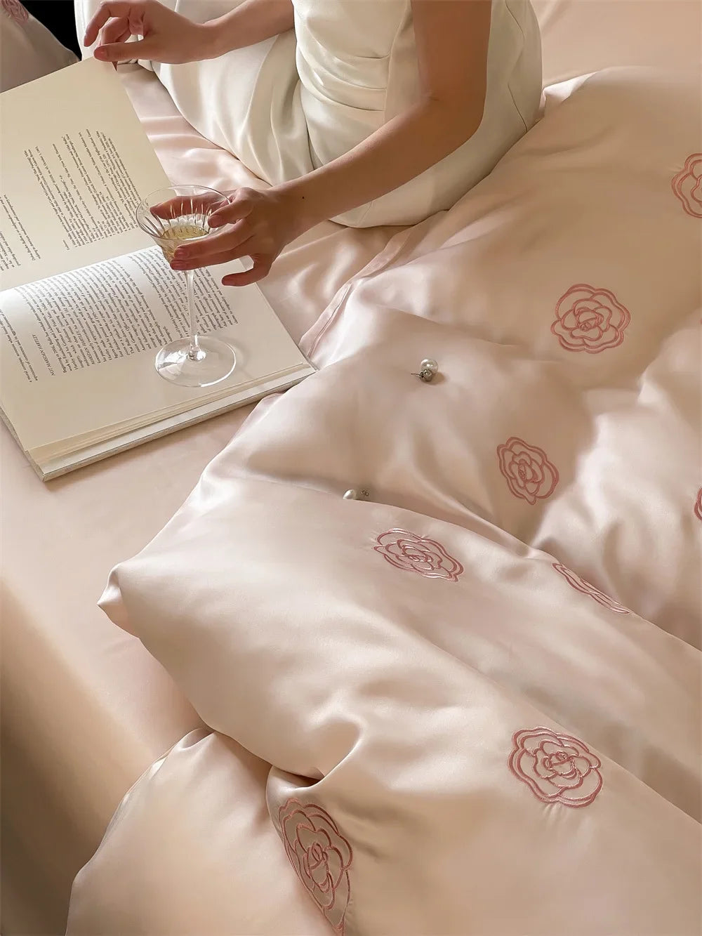 Camellia Silk Bedding Set