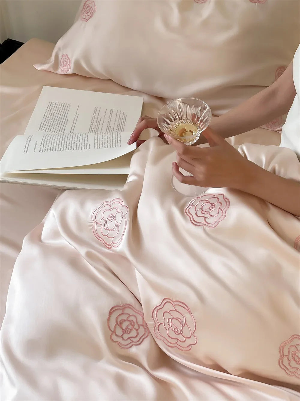 Camellia Silk Bedding Set